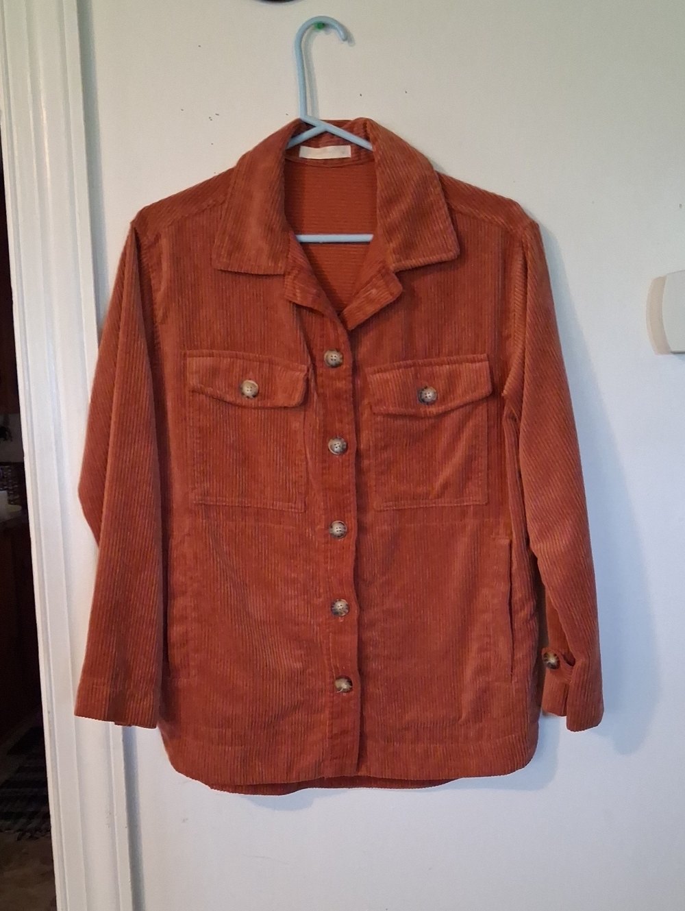 Women's Corduroy Button-Front Shirt Jacket in Rust
